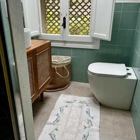 Stylish Beachside Escape In Holiday home Marina di Pietrasanta